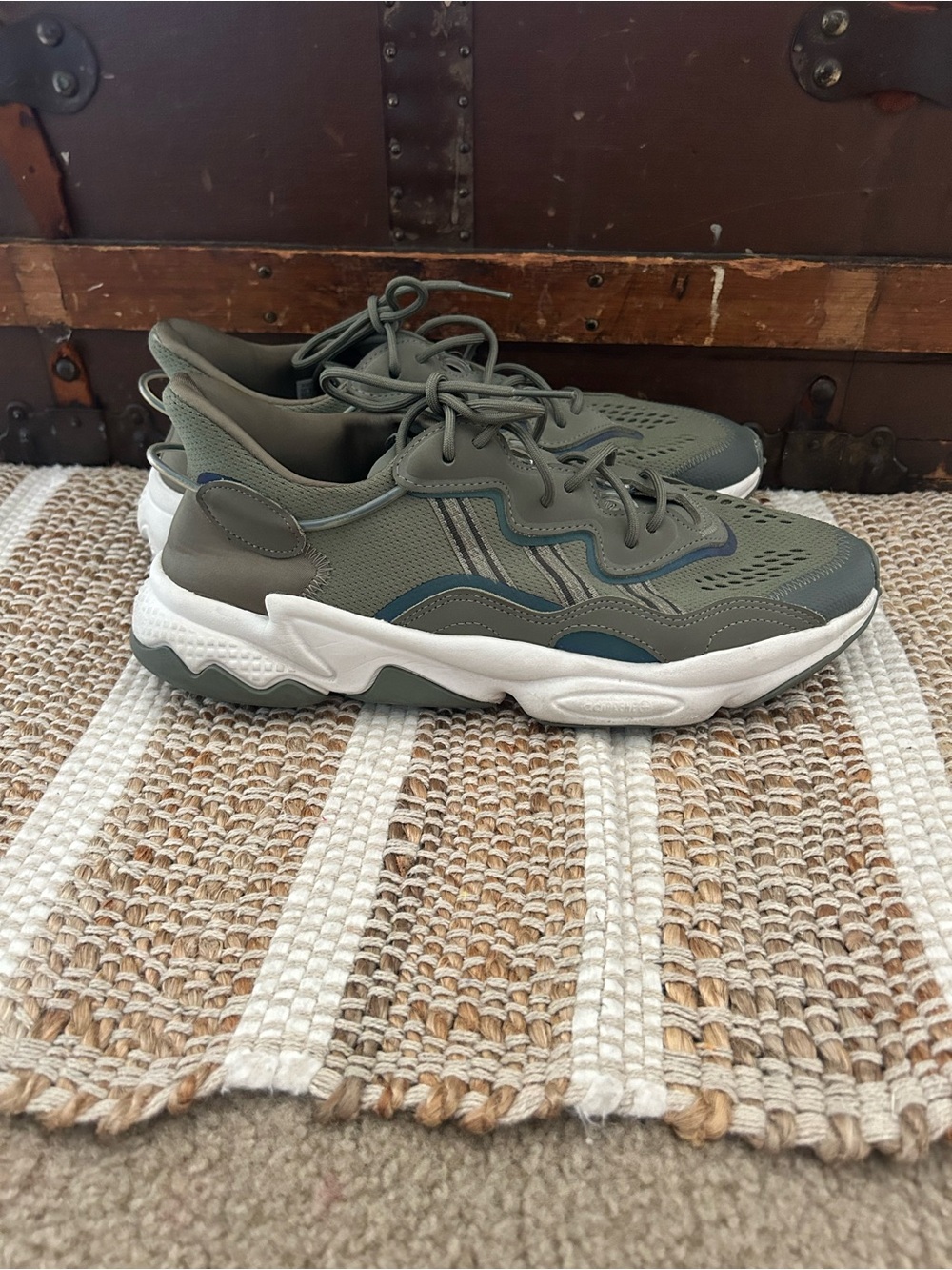 adidas Ozweego Men’s Low Top Lace Up Sneaker Green/Gray/White Rubber